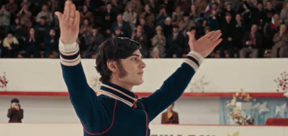 Nepela prina spokojnos - je to mono in film ako akte, ale je vemi kvalitn obsadenm ispracovanm