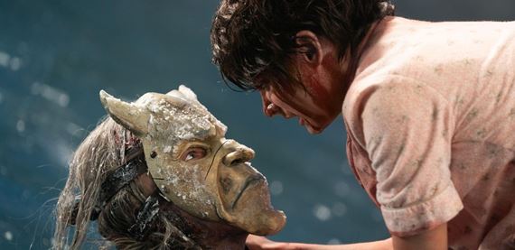 Čierny telefón 2 je predsa len naťahovaný a mierne mu škodí aj nekonečných 114 minút