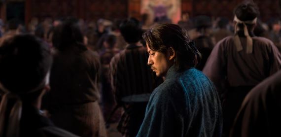 Battle Royale kombinovaný s históriou Japonska. Seriál Last Samurai Standing nájdete na Netflixe