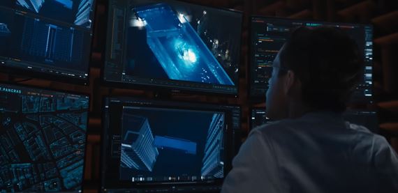 Amatr - pomal, sympatick slow burn, ktor pripomna Agenta bez minulosti