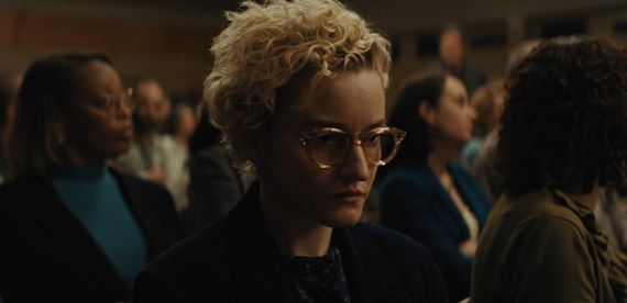 Zbrane sú pútavo nakrútený kinozážitok o záhade s vynikajúcou atmosférou