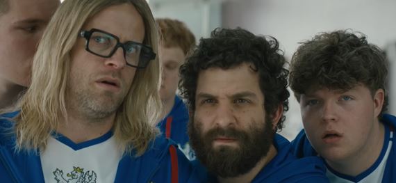 Dream Team: par�dne nakr�ten� a vtipn� kom�dia od re�is�ra Invalida