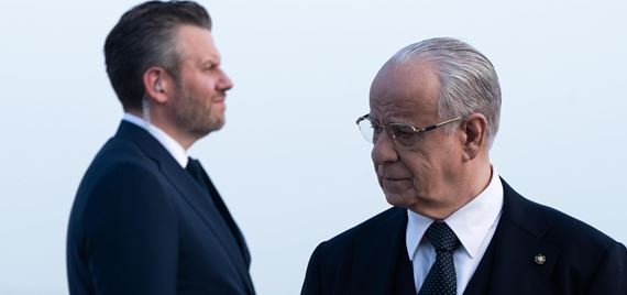 Sorrentino rozohral v Milosti klasick� politick� ro��du, ktor� si berie to najlep�ie zo spolo�enskej dr�my