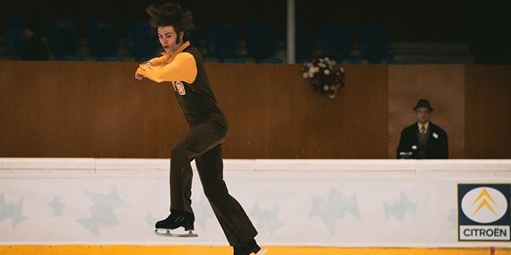 Šampión - možno je na mieste otázka, či za taký rozpočet nemohol vzniknúť film s inou témou