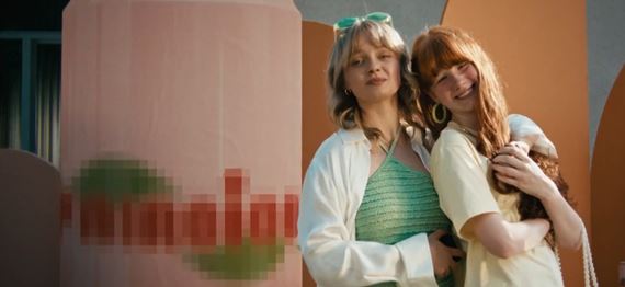 Babystar ukazuje tenk� hranicu medzi nez�vislos�ou a zlatou klietkou bohatstva a online pozornosti