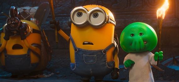Mimoni a monštrá pôsobia ako tri filmy v jednom a sú aj poctou klasike