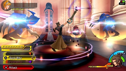 Kingdom Hearts: Birth by Sleep Farebn efekty, nepriatelia v akcii a jedna princezn pred magickou nocou.