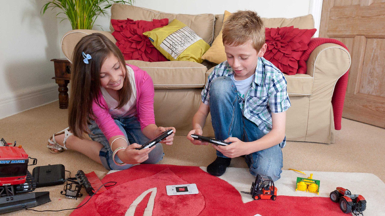 Invizimals: Shadow Zone & EyePet PSP