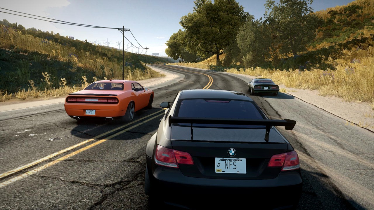 Need For Speed: The Run Kamera zavesená za autom lieta z jednej strany na druhú, čo vytvára nepríjemný pocit nízkej rýchlosti.