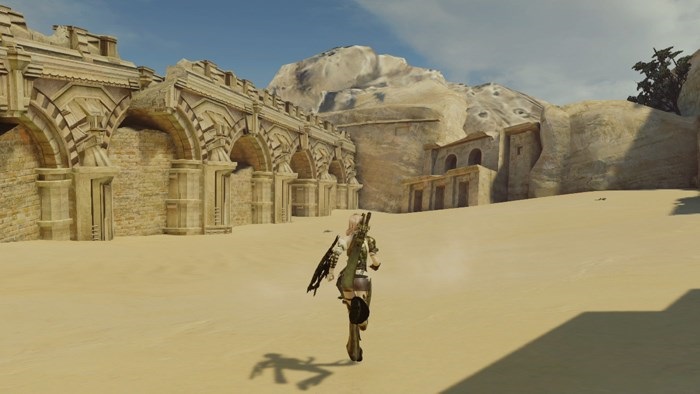 Lightning Returns: Final Fantasy XIII  Aj na púšti sa dajú nájsť zaujímavé miesta.
