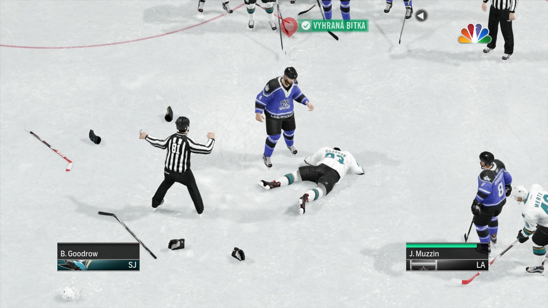 NHL 16 Obas je potrebn zhodi rukavice.