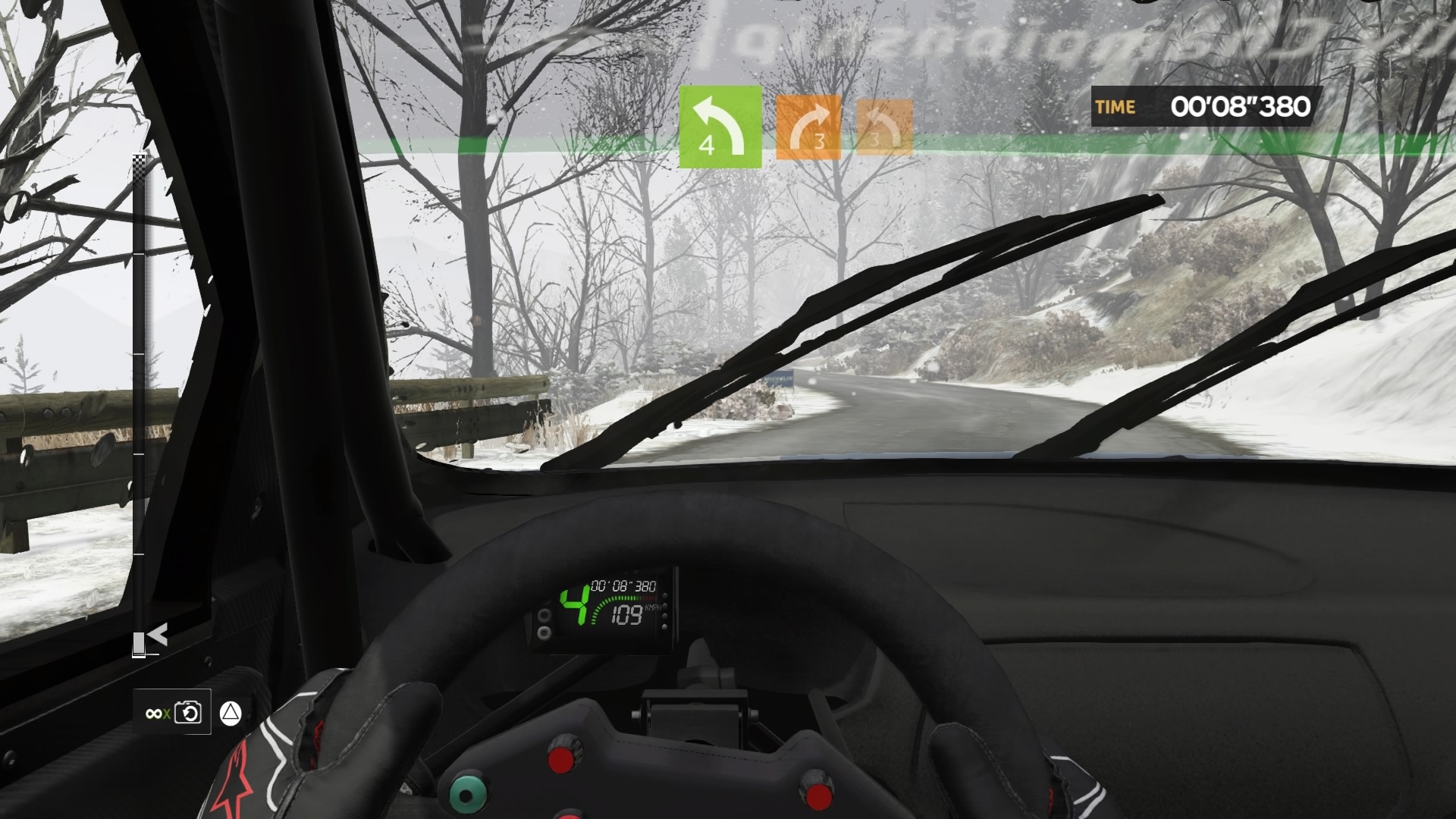 WRC 5 Spartansk prstrojov doska ns neprekvapila, otrasne ozvuen kabna u no.