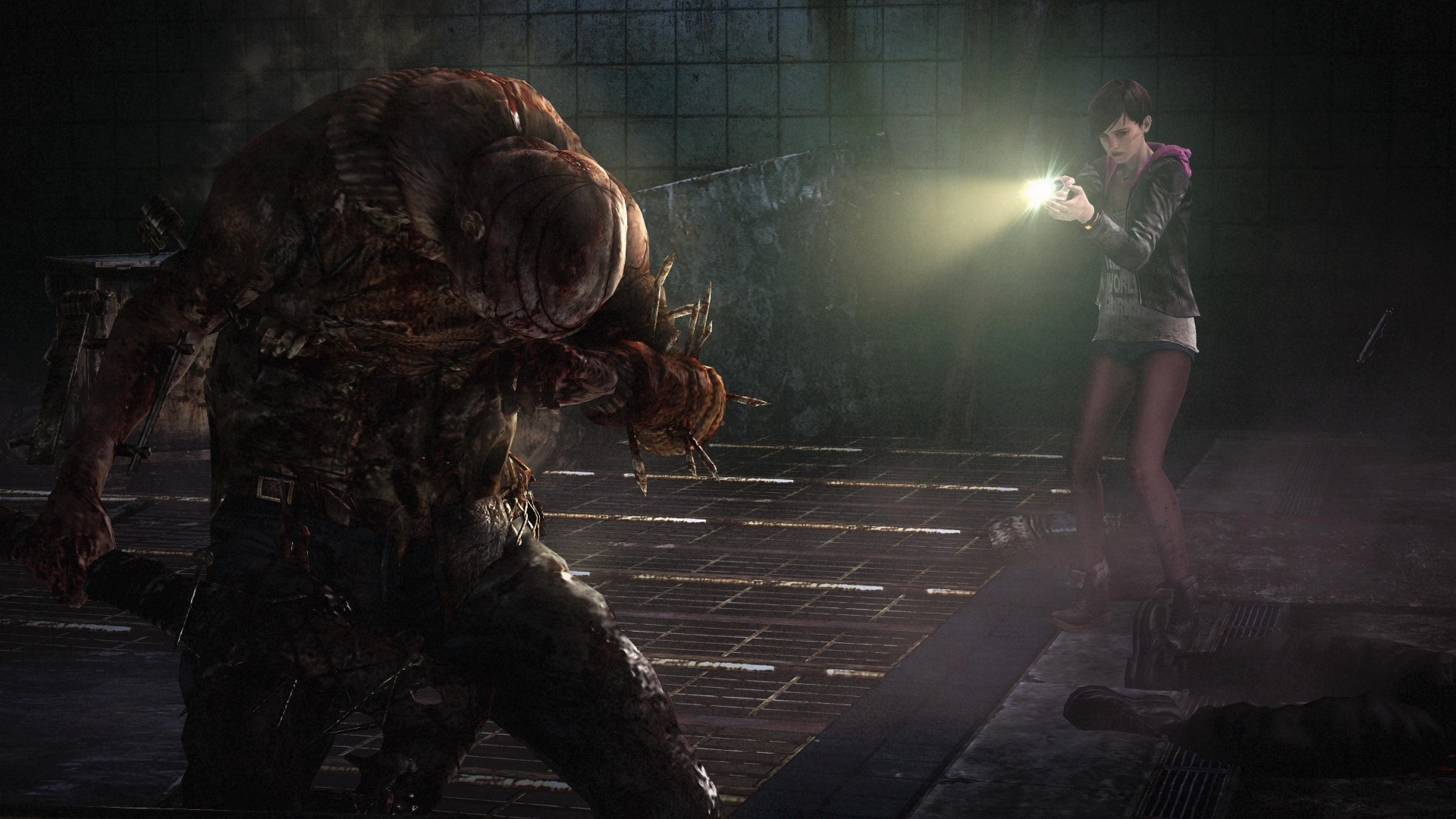 Resident Evil: Revelations 2 Moira nebojuje, no jej pomoc je neoceniten.