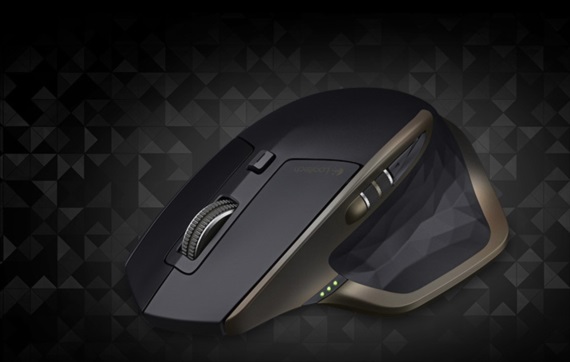 Logitech MX Master a Logitech G303