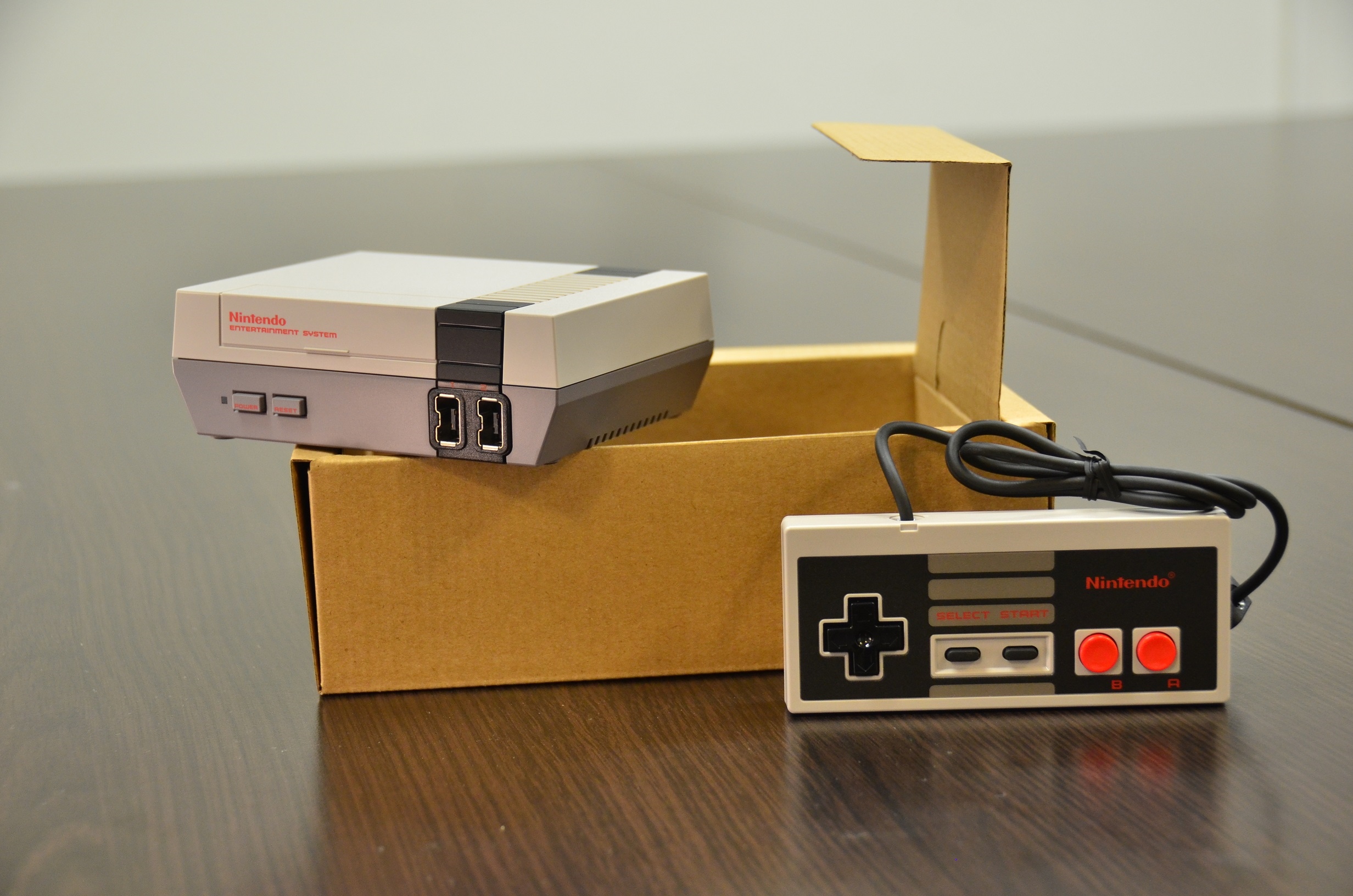 Nintendo classic mini. Нинтендо свич мини и классик. Супер нинтендо классик. Nintendo nes mini. Nintendo classic mini.