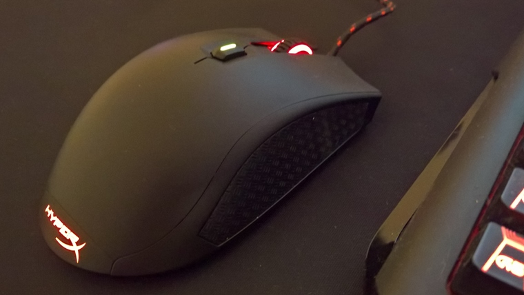 HyperX Pulsefire my a FuryS Progaming podloka