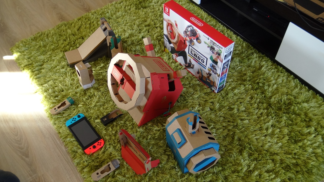 Nintendo Labo - Vehicle Kit Nakoniec vm vznikn ovldae a mete hra.