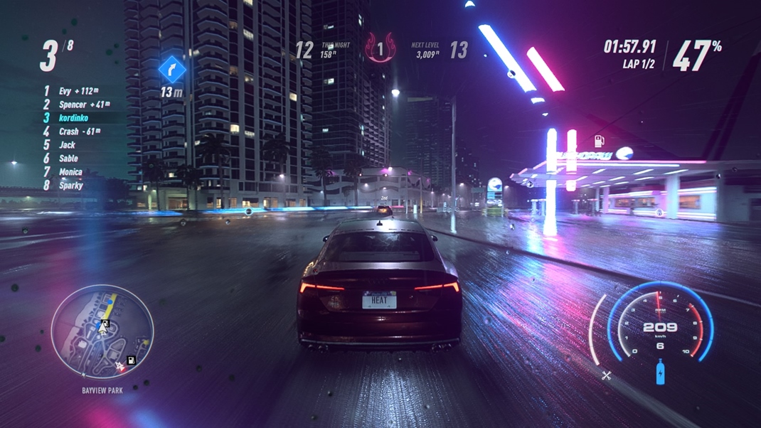 Need for Speed: Heat Nočné preteky sú vždy neónovo vysvietené.