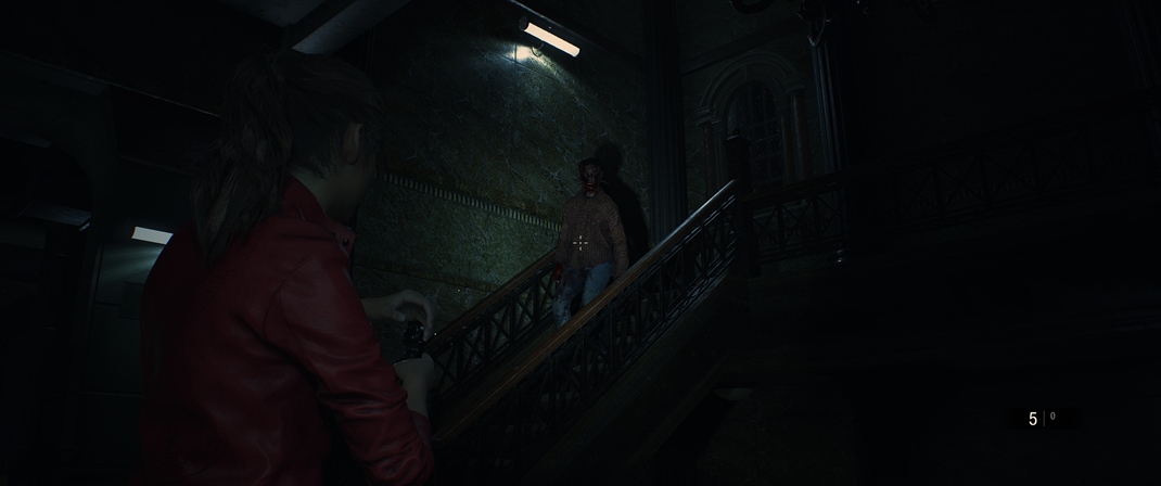 Resident Evil 2 Claire je rovnako odvážna ako Leon. Výraznejšie sa však prejavuje.