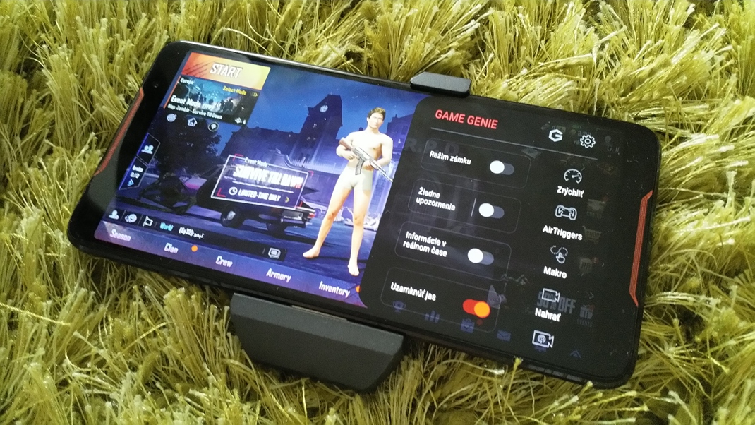 Asus ROG Phone - najlep hern mobil V hrch si mete nadefinova nastavenia, rchlos procesora, nahrva alebo aj streamova video rovno na internet.