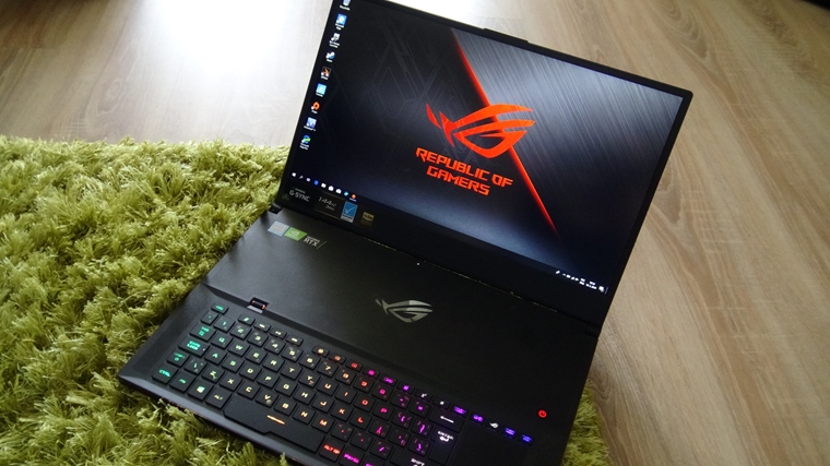 Asus ROG Zephyrus GX701GX - tenk hern montrum