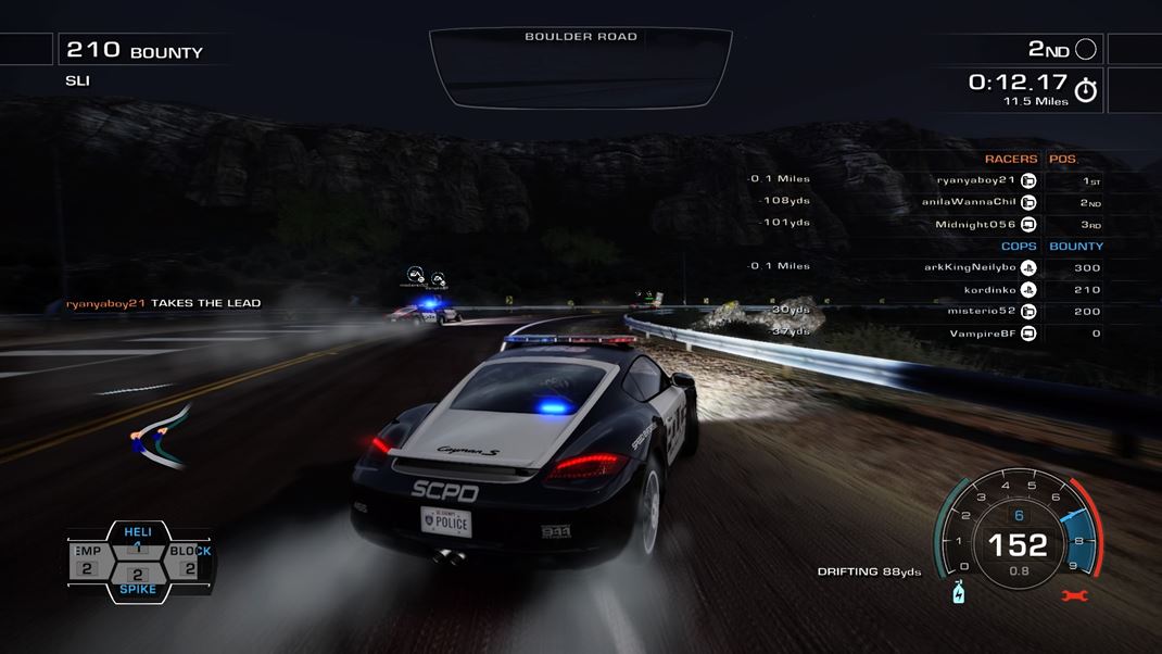 Need for Speed: Hot Pursuit Remastered V multiplayeri je to skr o rchlom bran a bezhlavej jazde.