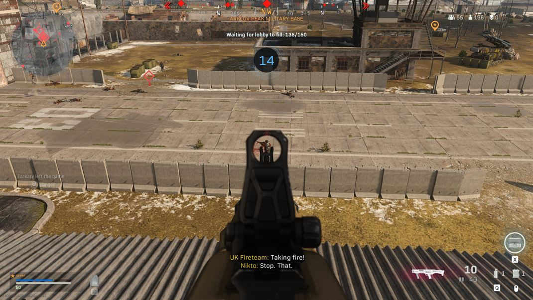 Call of Duty: Warzone Samotná hrateľnosť je podobná plnému COD multiplayeru, aj keď je zabíjanie mierne pomalšie.
