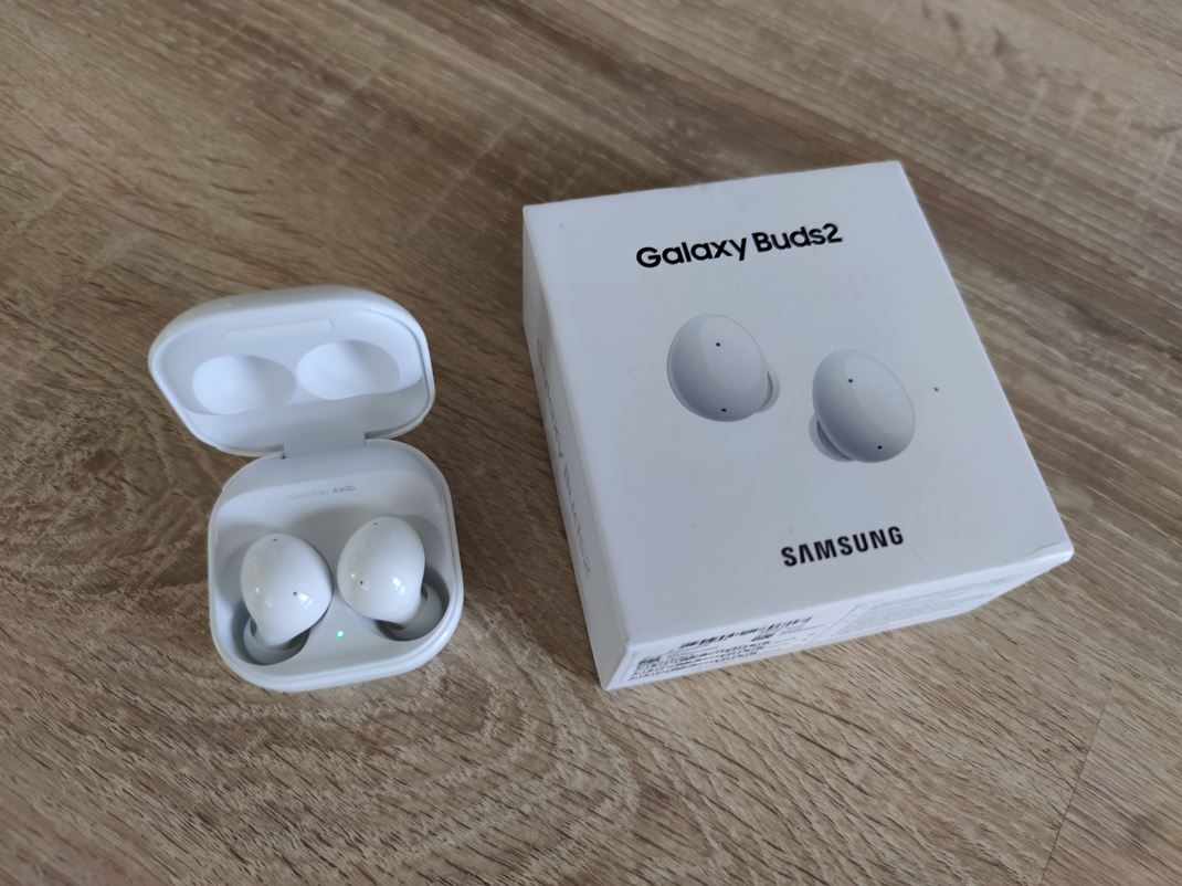 Samsung Galaxy Buds 2 Buds slúchadlá prechádzajú do druhej verzie