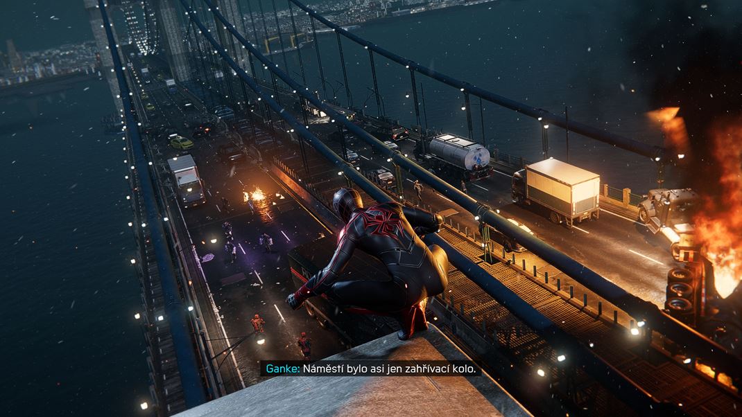 Marvel's Spider-Man: Miles Morales (PC) Boje na moste budú tiež.