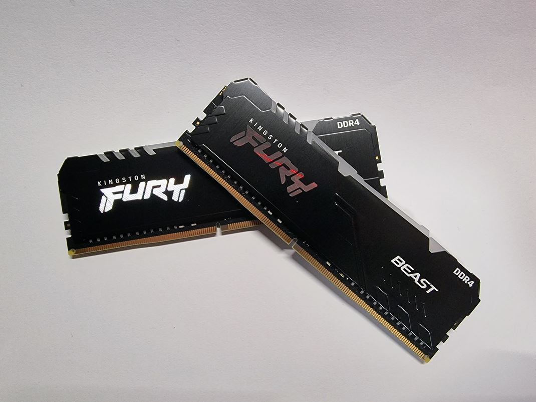 Ultimtny upgrade sprievodca: as 2.  Upgrade RAM a SSD Kingston Fury Beast 3733 MT/s