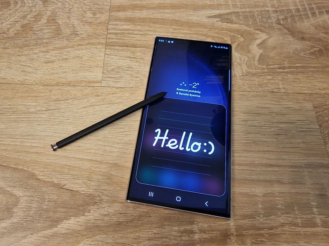 Samsung Galaxy S23 Ultra Dotykové pero vám umožní písať po displeji, ale aj na diaľku ovládať mobil
