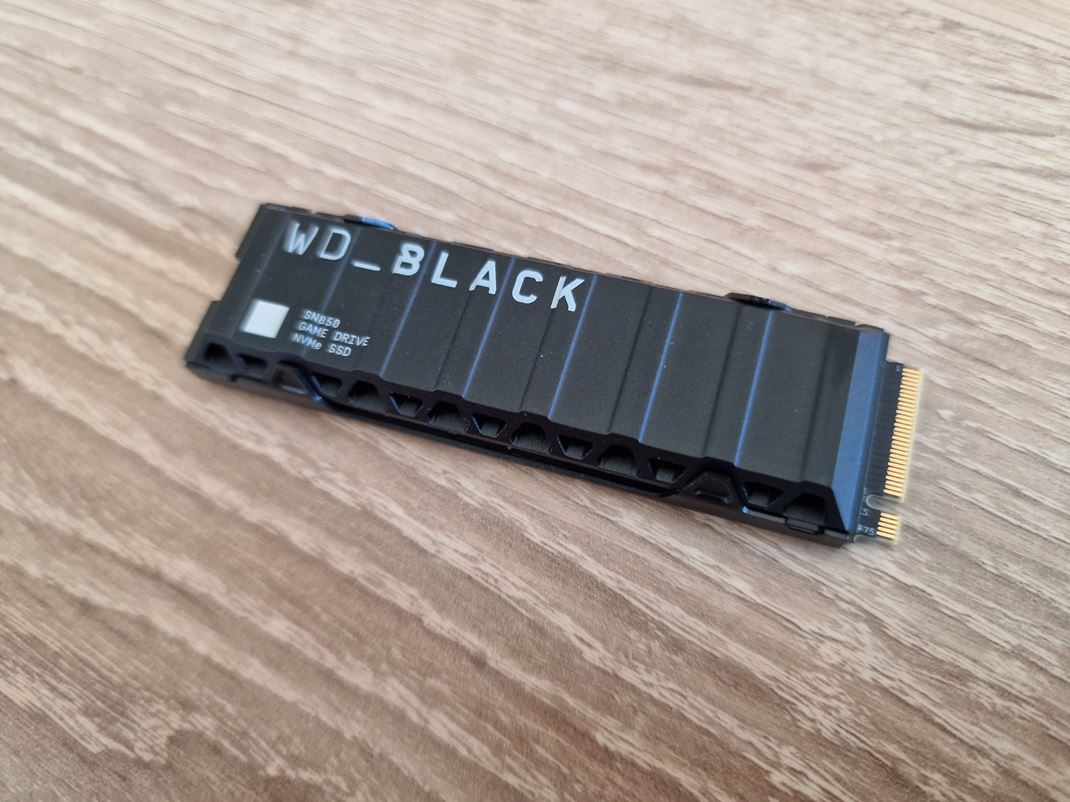 WD_BLACK P40 a SN850 - SSD disky s RGB 