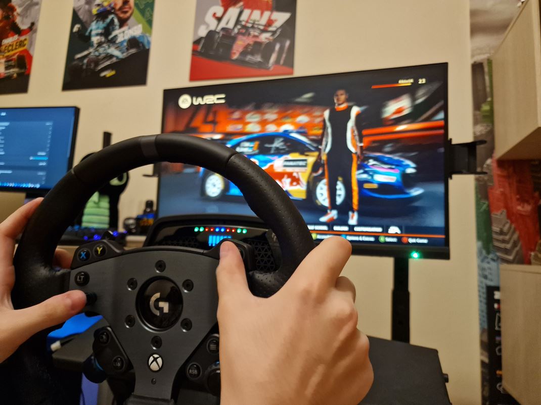 Logitech PRO Racing Wheel + RS Wheel Hub