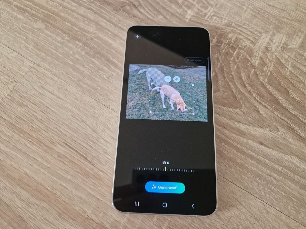 Samsung Galaxy S24+ AI je zapracovan aj pri fotkch, kde viete vylepova fotky, ale aj odstraova alebo presva objekty.