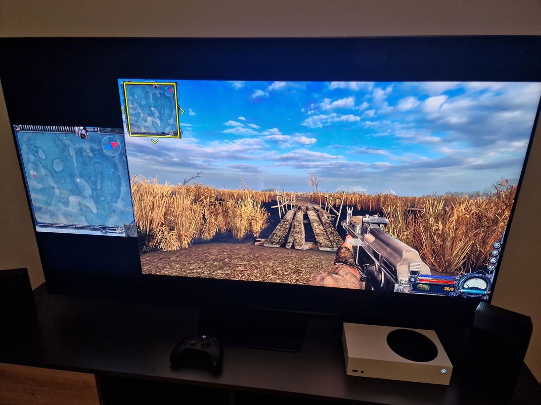 Samsung 65'' QN90D - Mini LED TV Gamebar vm umon zvi si mapu na kraj obrazovky. Mapu si TV vie aj sm vyhada.