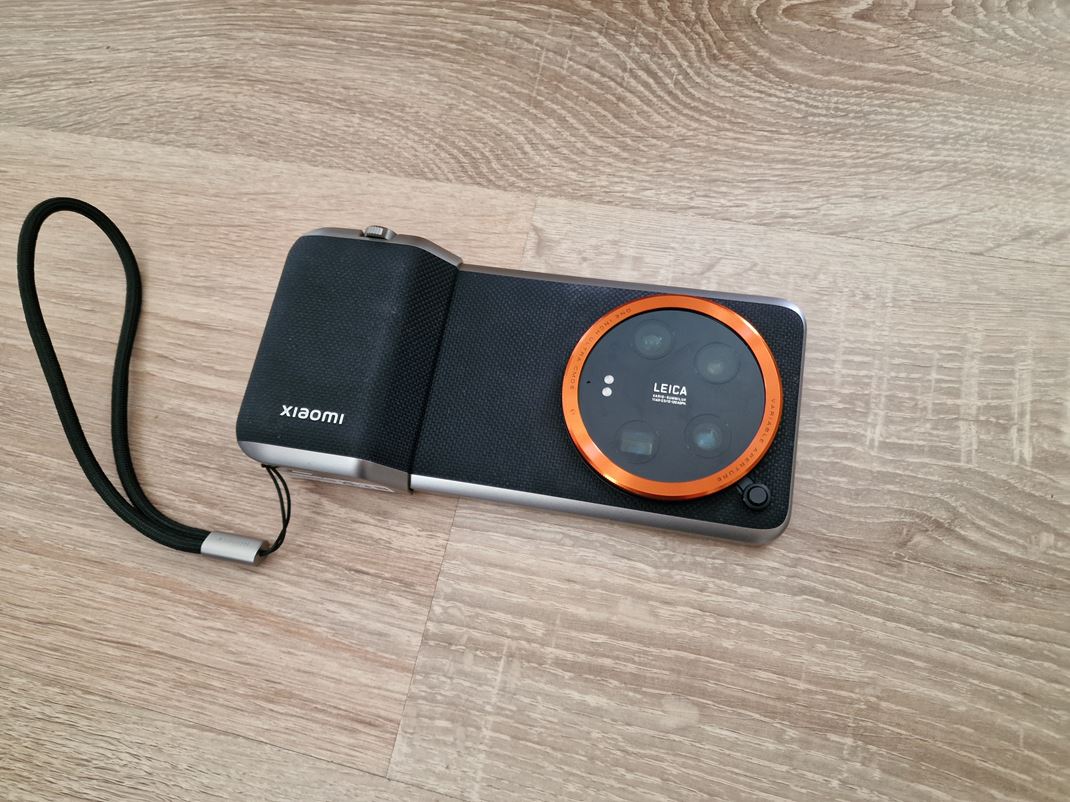 Xiaomi 14 Ultra Ak mte radej meden farbu, mete si vybra t.