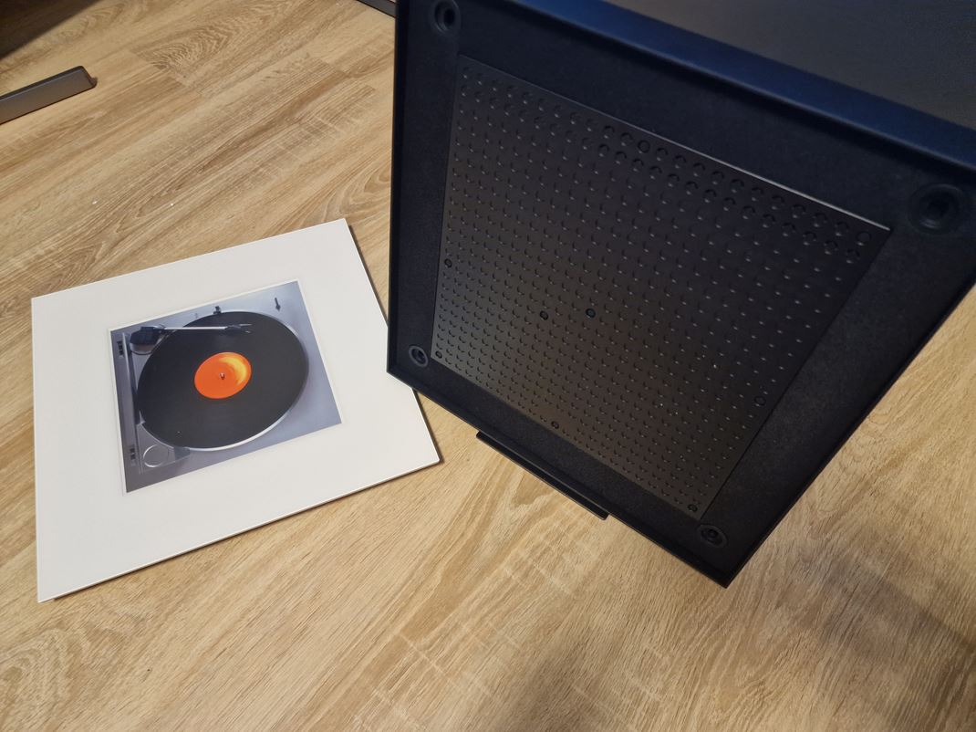 Samsung The Frame TV - QE65LS03D - TV ako obraz Predn kryt na reproduktore si mete meni za ubovon obrzok.
