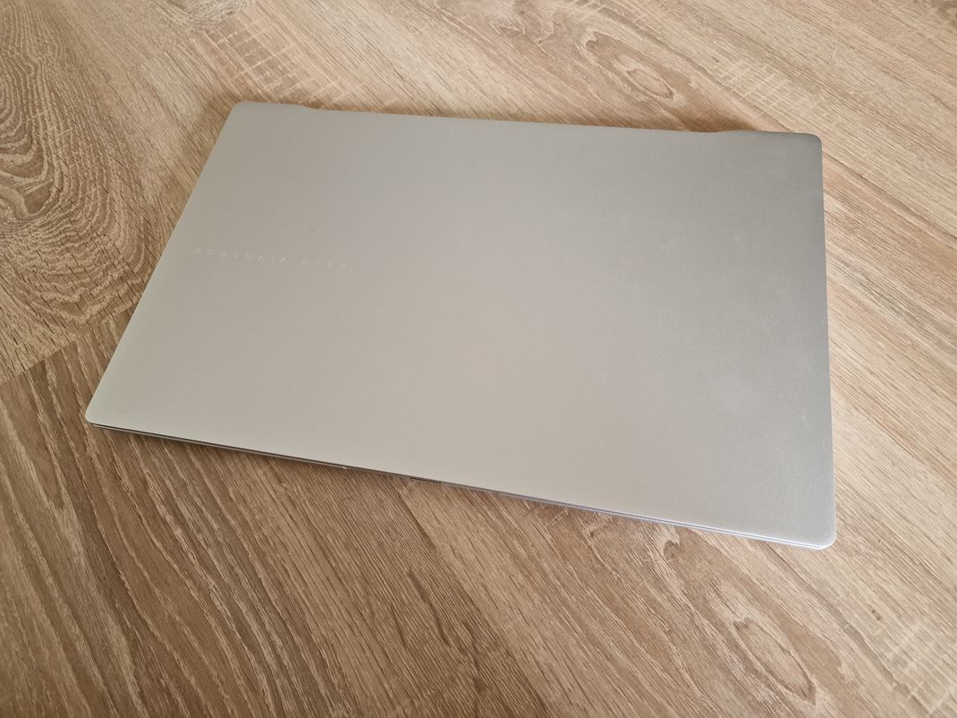 Asus Vivobook S 15 - Windows na Snapdragon procesore akajte tenk elegantn notebook.