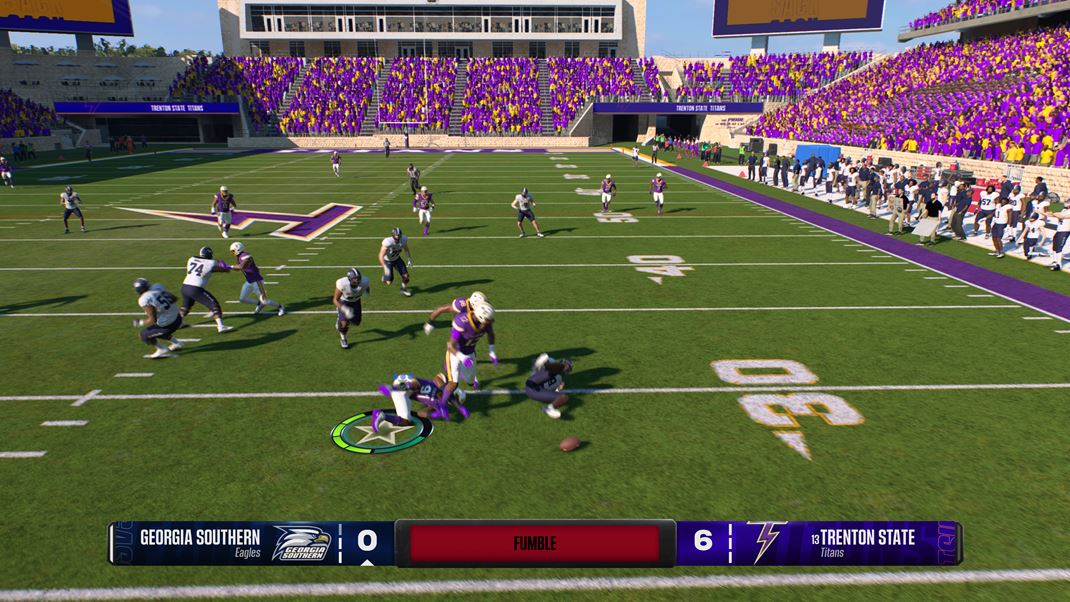 EA Sports College Football 25 Ofenzíva aj defenzíva sú spracované dobre a hlavne zábavne