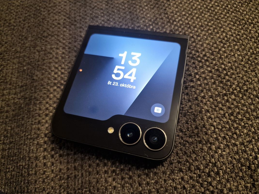 Samsung Galaxy Z Flip7 FE