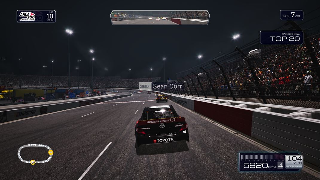 NASCAR 25 Nejazdte len nudne cez de, ale aj v noci a inch typoch trat