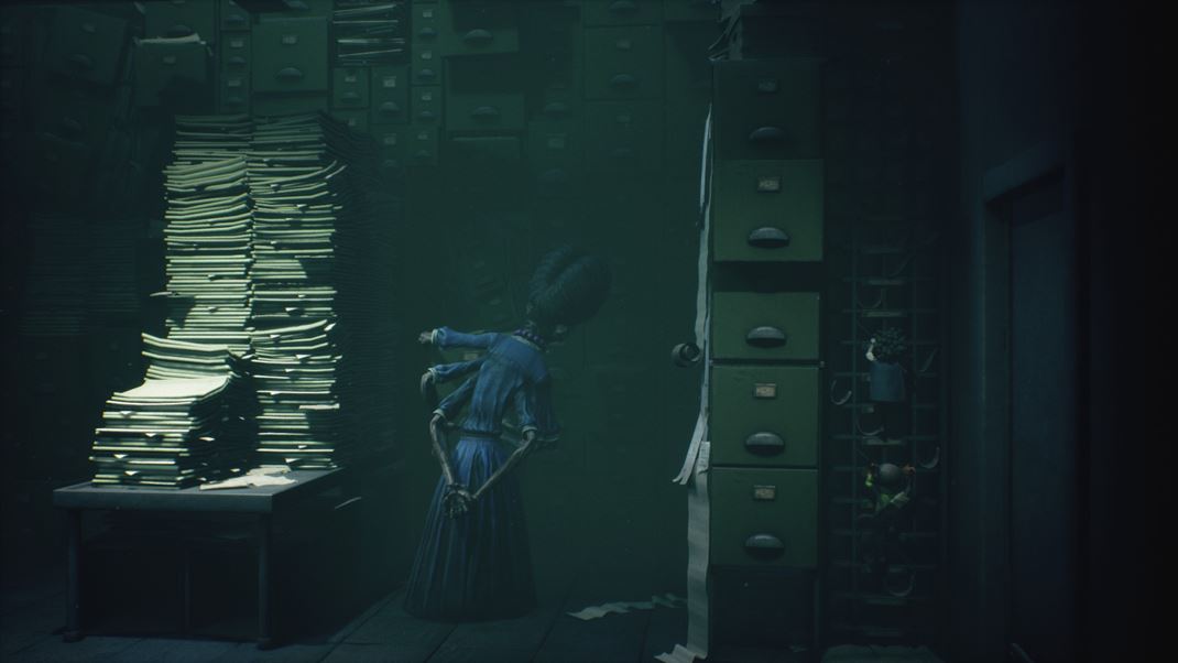 Little Nightmares III Sprvna administratvna pracovnka m o kadom z vs spis s vaimi prehrekami.