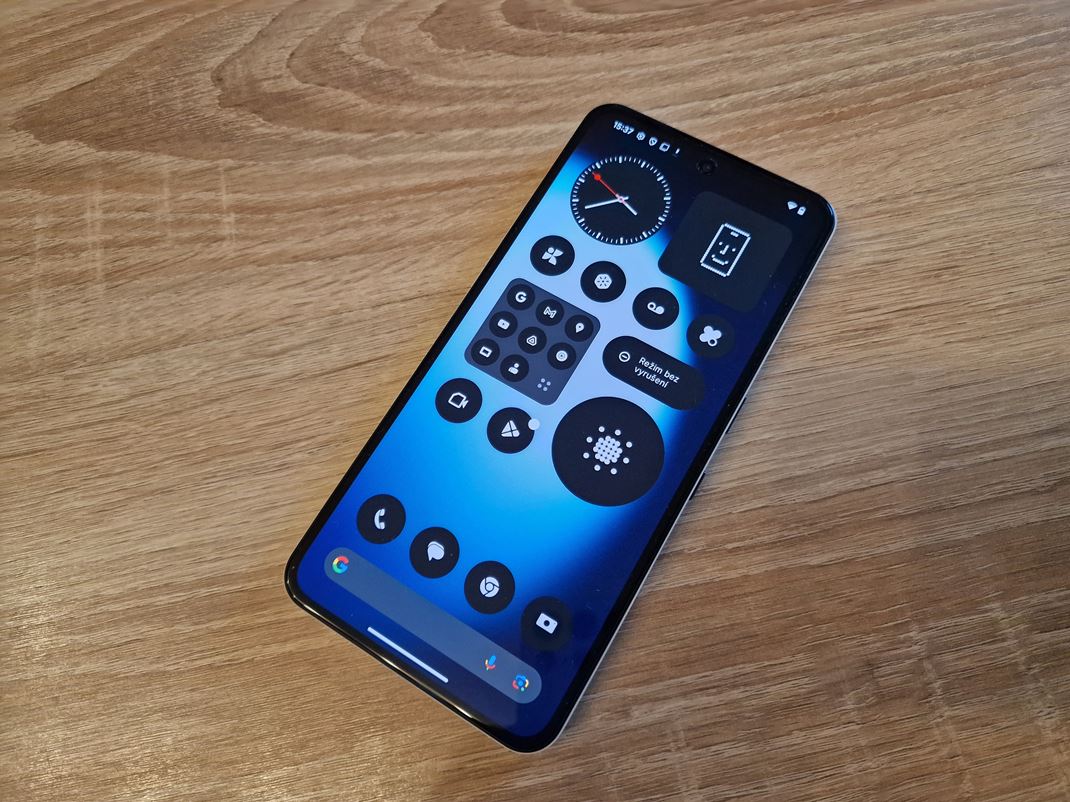 Nothing Phone (3a) Lite Ako vdy mobil prinesie pecifick dizajn systmu.