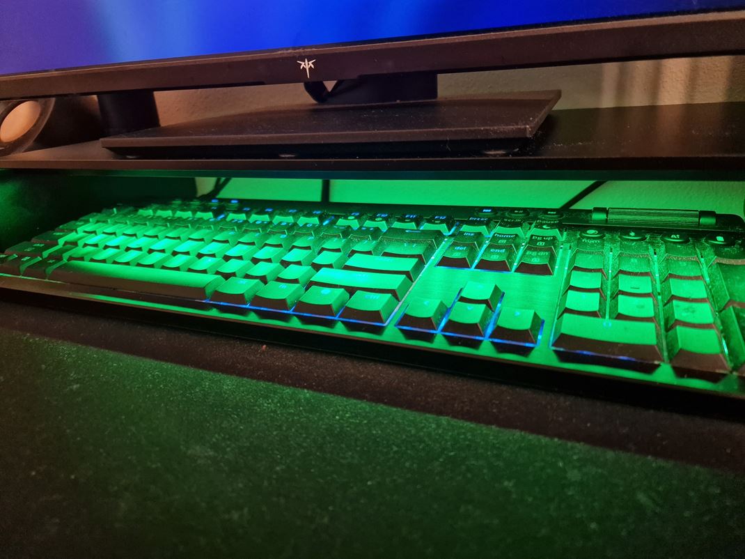 Razer Monitor Stand Chroma