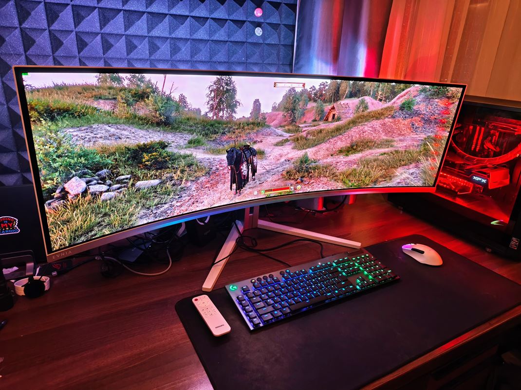 Philips Evnia 49M2C8900L OLED  