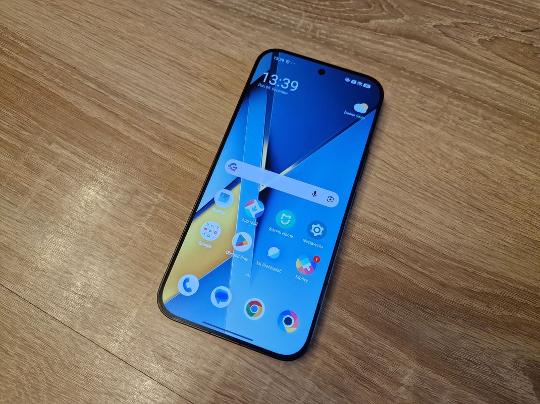 Poco F8 Ultra akajte v mobil s 6.9-palcovm displejom