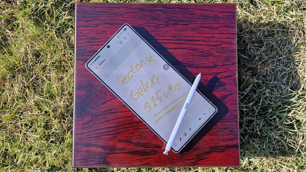 Samsung Galaxy S25 Ultra Vaka peru si viete robi rchle poznmky.