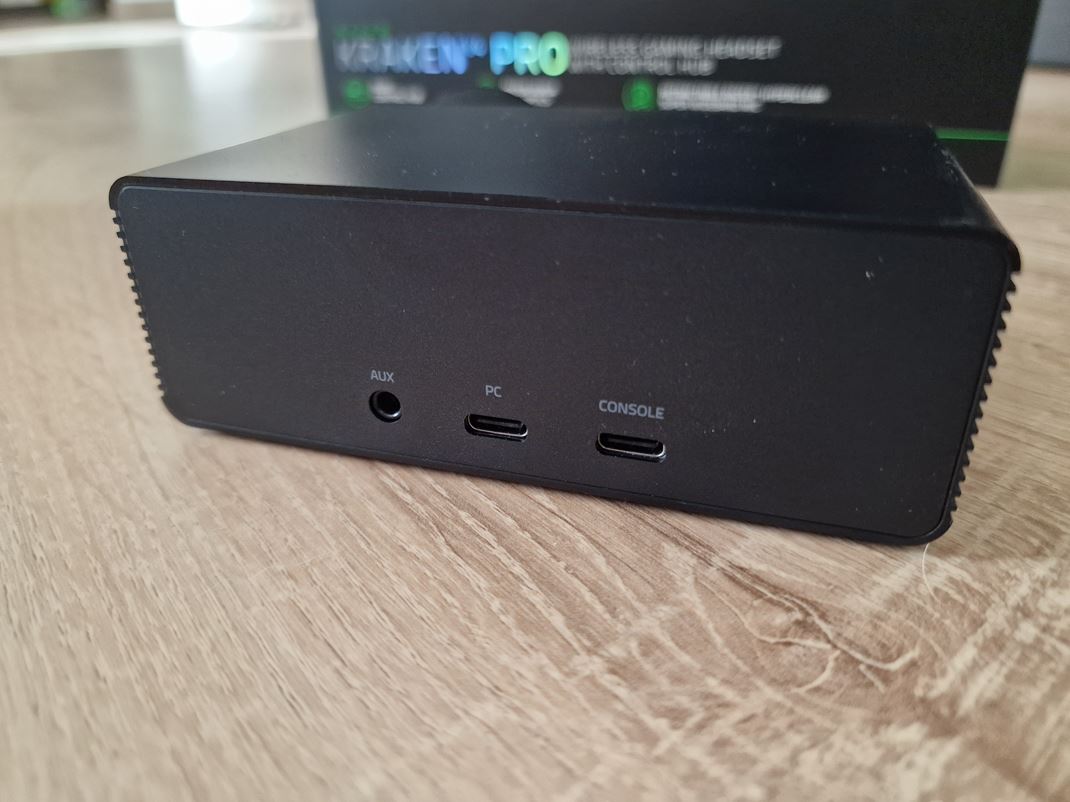 Razer Kraken V4 Pro 