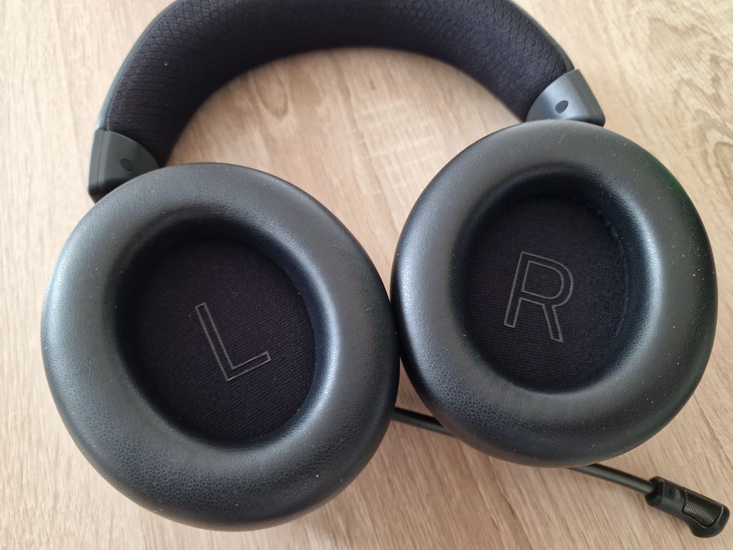 Razer Kraken V4 Pro 