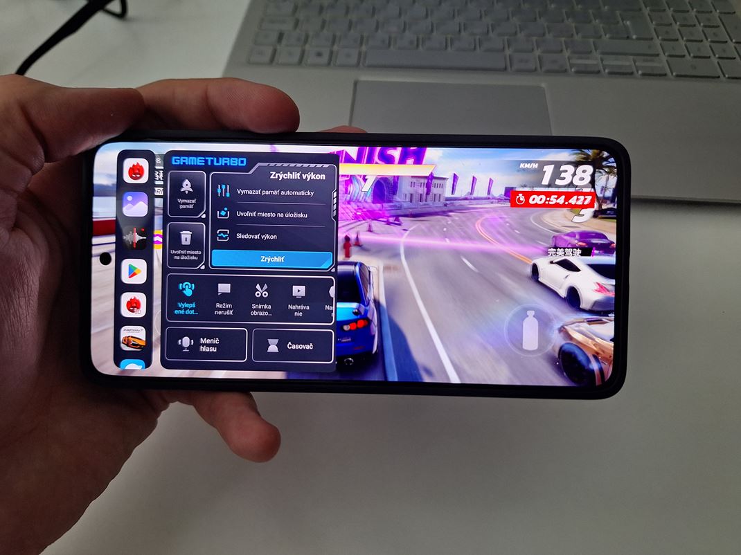 Xiaomi 14T Pro Systm obsahuje aj softvr Game Turbo na zlepenie vkonu pri hran